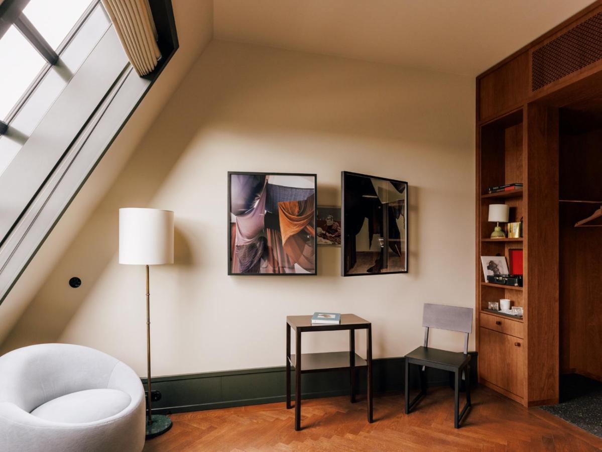 Boutique Hotel Chateau Royal Berlin Exterior photo Interior of the house