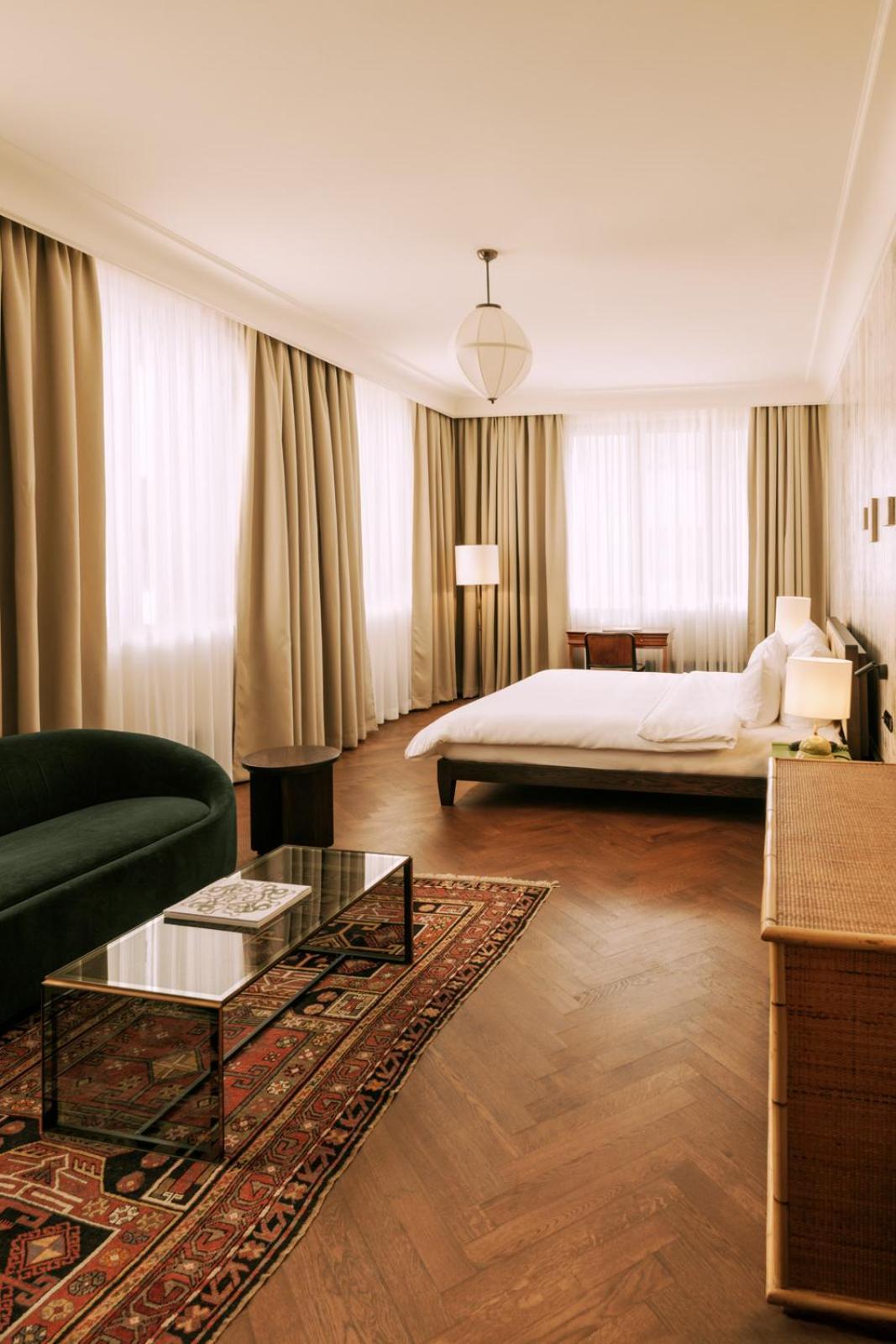 Boutique Hotel Chateau Royal Berlin Exterior photo A room at the Hotel Axelmannstein